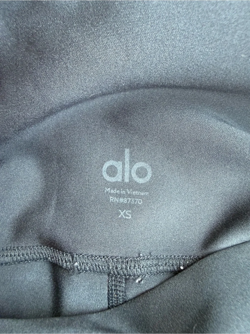 ALO Yoga sleek alo